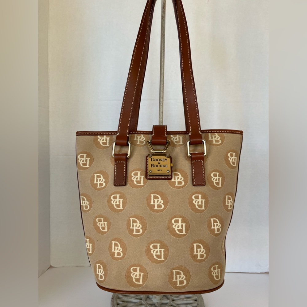 Dooney & Bourke beige bucket bag